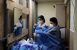 Covid oggi Italia, Iss: calano ancora incidenza, Rt e occupazione ospedali