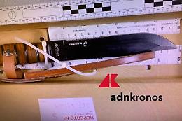 Elder nascondeva il coltello nella tasca della felpa