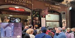 Pizzeria nel mirino della gang