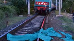 Choc a Caserta, 23enne muore travolto da un treno in corsa