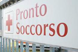 Pavia, 14enne accerchiato e preso a sassate da baby gang