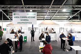 Obbligo vaccinale, Costa: «Pronti a considerarlo per alcune categorie»
