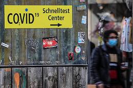 Covid in Germania, «enorme pandemia di non vaccinati»: 194 morti