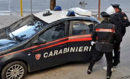Ischia, rubano scooter da società di noleggio: denunciati tre minori e un 18enne 