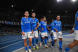 Il Napoli crolla al “Maradona”, ma l'arbitro dà una mano all'Inter