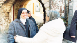 Il Vaticano toglie i voti alle due suore ribelli