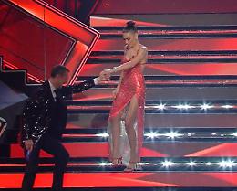  Elodie incanta Sanremo, Marracash «Ho la zita migliore del mondo»