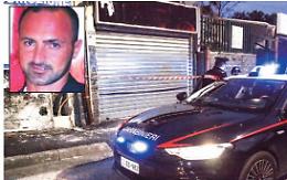 Freddato con un colpo alla testa Si costituisce il suo capomastro