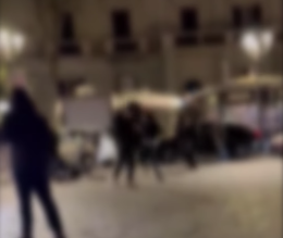 Movida, rissa a piazza Vanvitelli: video virali sui social