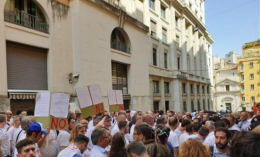 Whirlpool, vertice al Mise. Di Maio: «Non si prende per il culo lo Stato italiano». L'azienda: «Non vogliamo chiudere, troveremo soluzione»