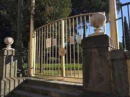 Allerta meteo, a Napoli chiusi parchi e cimiteri: attività sospese al San Paolo