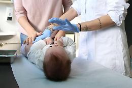 Vaccini a bambini, pediatra: nessuna paura, vanno protetti