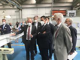 Aeronautica, Di Maio in visita a stabilimento Dema a Somma Vesuviana