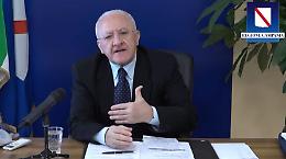 De Luca: «Bonus di tremila euro per i termoscanner a scuola»