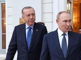 Ucraina, Russia attacca porto Izmail. Oggi l'incontro tra Putin e Erdogan