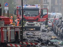 Aereo caduto a Milano, due inchieste: si lavora su video e scatola nera