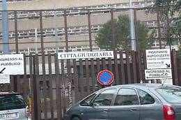 Picchiò la compagna e la mandò in coma: pena ridotta in Appello