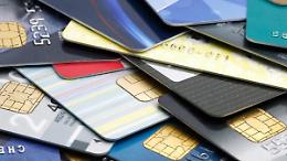 Frodi informatiche e furti di carte di credito, sei arresti a Napoli