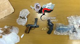 Controlli dei carabinieri, Fuorigrotta e Bagnoli al setaccio: trovate armi, droga e munizioni