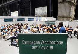 Vaccini covid, oltre 2,8 milioni di dosi in arrivo