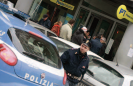 Rapina a Chiaiano, bottino da 100mila euro