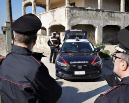 Ubriaco e drogato investe anziano e scappa