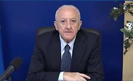 Terzo mandato, De Luca sfida Schlein: «Starò qui ancora molti anni» 