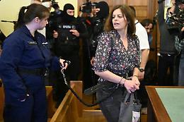 Ilaria Salis, Budapest: "Non è un'eroina, dal padre gravi accuse infondate"