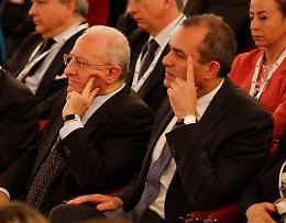 De Luca attacca de Magistris: «Se fossi sindaco di Napoli mi vergognerei»
