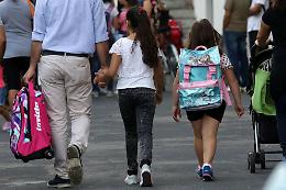 Via libera di Draghi: l'assegno unico figli da 218 euro, come richiederlo 