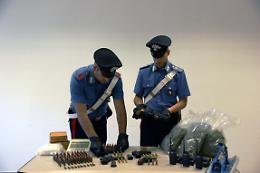 Pianura, assedio ai Pesce-Marfella, sequestrato arsenale del clan