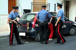 Ricercato dei Quartieri Spagnoli tradito dai tatuaggi, arrestato sulla spiaggia