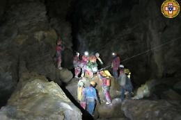 Recuperato senza vita il terzo speleologo intrappolato in Abruzzo