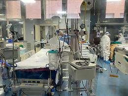 Covid, l'ordine dei medici di Napoli: «Preoccupa l'aumento dei casi di variante Delta»
