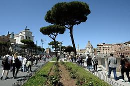Covid in Italia, 132.274 contagi e 94 morti