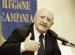 Autonomia, De Luca in campo: Lep siano uguali per tutti