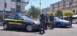 “Alto impatto" a Pianura: raffica di controlli, multe e sequestri