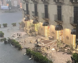 Tornado con pioggia a grandine su Catania, ci sono feriti