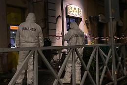 Ragazza  entra in un bar e viene uccisa a coltellate: fermato un uomo