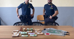 Napoli, banconote false tra i banchi di piazza Mercato