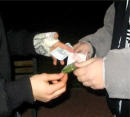 Bacoli, un 17enne arrestato per droga