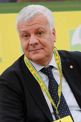 Differenziata, Galletti: «Grandi Comuni ancora indietro»