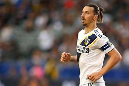 Ibra aspetta Napoli-Genk prima di decidere: ha un desiderio