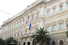Bankitalia striglia il Governo: soglia più alta per il contante favorisce evasione