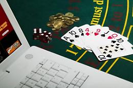 Napoletano vince 700mila euro al casinò online, ma per i giudici il bookmaker non deve pagare