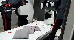 Centro massaggi a luci rosse, due arresti VIDEO