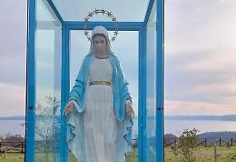 Trevignano, la Madonna piange sangue. Il sindaco: «Non cerchiamo notorietà»