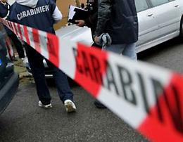 Maestra trovata morta a casa in un lago di sangue