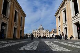 Donazioni Obolo di San Pietro, indagati due funzionari della segreteria di Stato