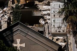 Nuovo crollo al cimitero di Poggioreale, sopralluogo di periti e carabinieri 